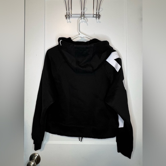 ZYIA Black cropped hoodie size S - Picture 2 of 10
